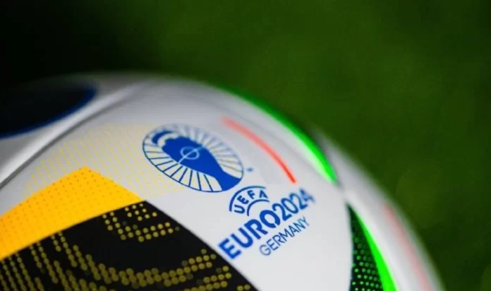 EURO 2024 yazılı futbol topu